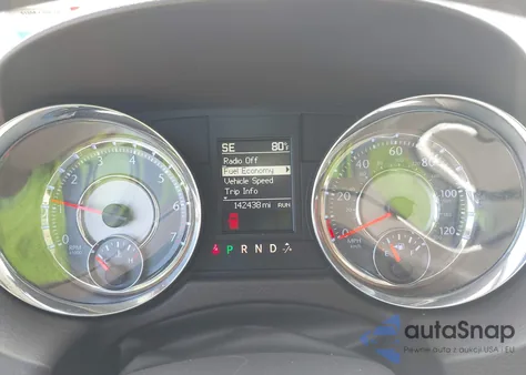 2015 Chrysler Town & Country Touring z USA, uszkodzony, nr VIN 2C4RC1BG9FR638504